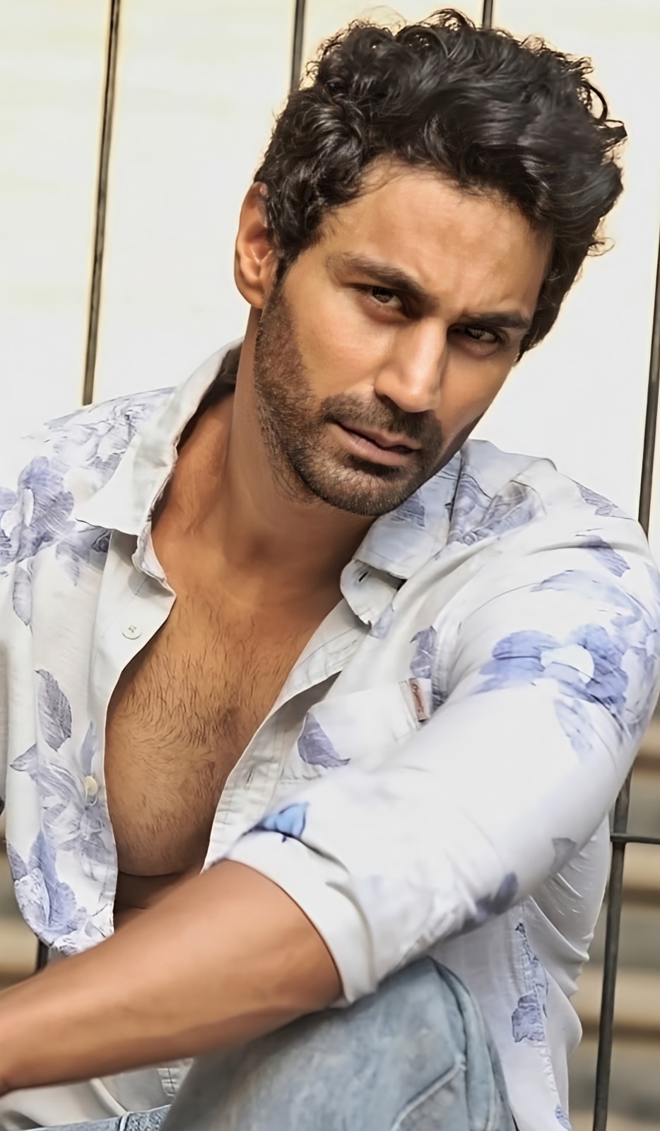 Indian fashion male model karan oberoi in 2026